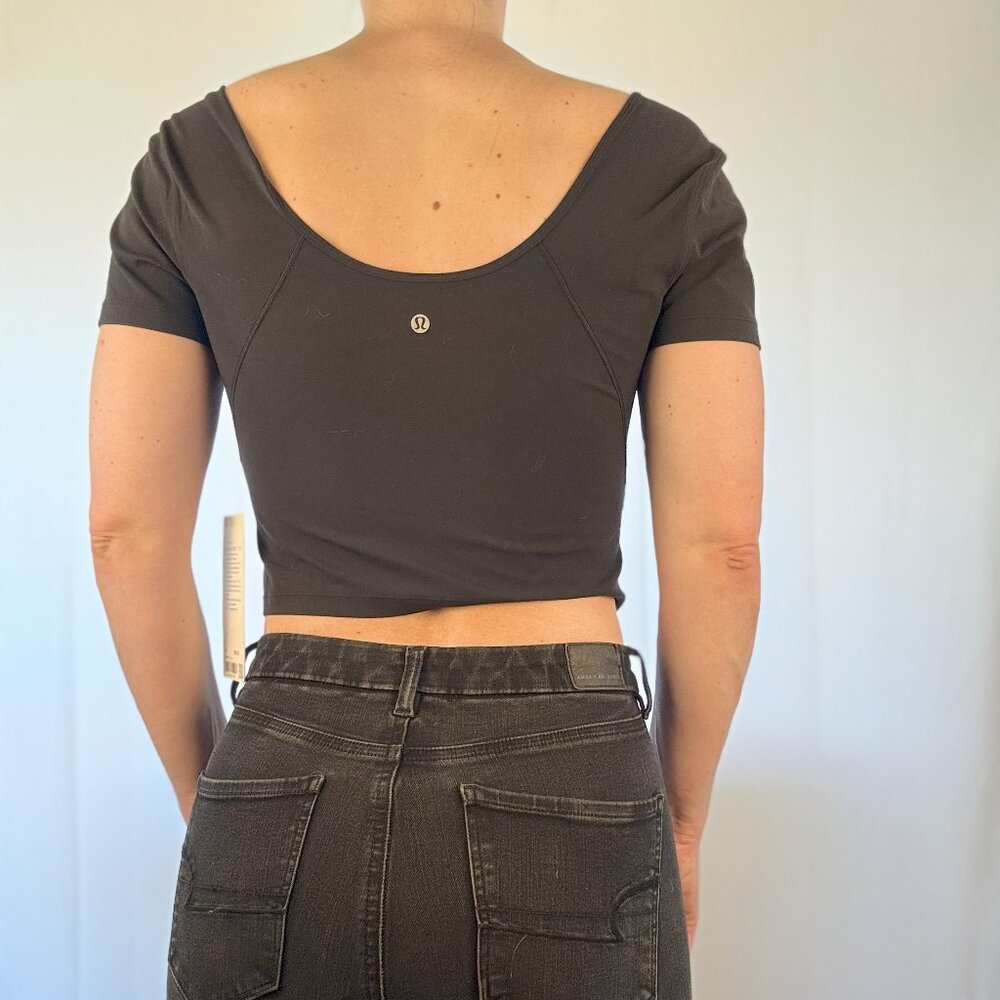 Lululemon Align Tee - Picture 4 of 5